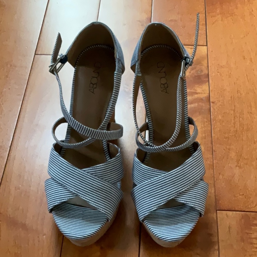 Summer Wedge